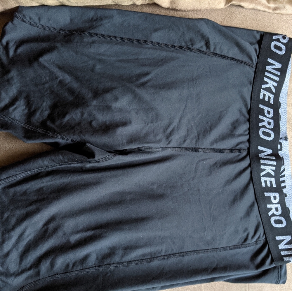 Women's large Nike Pro black leggings